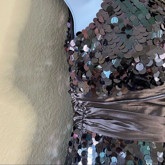 FOREVER 21 Beautiful Sequined Party Mini Prom Dress - Picture 8 of 14